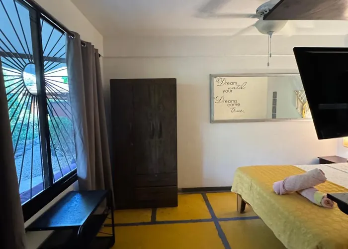 Casa Del Sol Gasthof Tamarindo